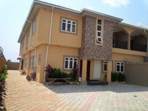 128146_53143-brand-new-spacious-and-lavishly-finished-5-bedroom-duplex–boys-quarters-with-1-bedroom-bungalow-semi-detached-duplexes-for-rent-lekki-phase-2-lekki-lagos-nigeria